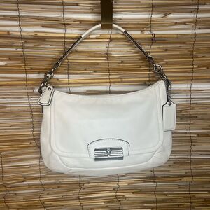Coach White Leather Kristin shoulder/crossbody bag 22308